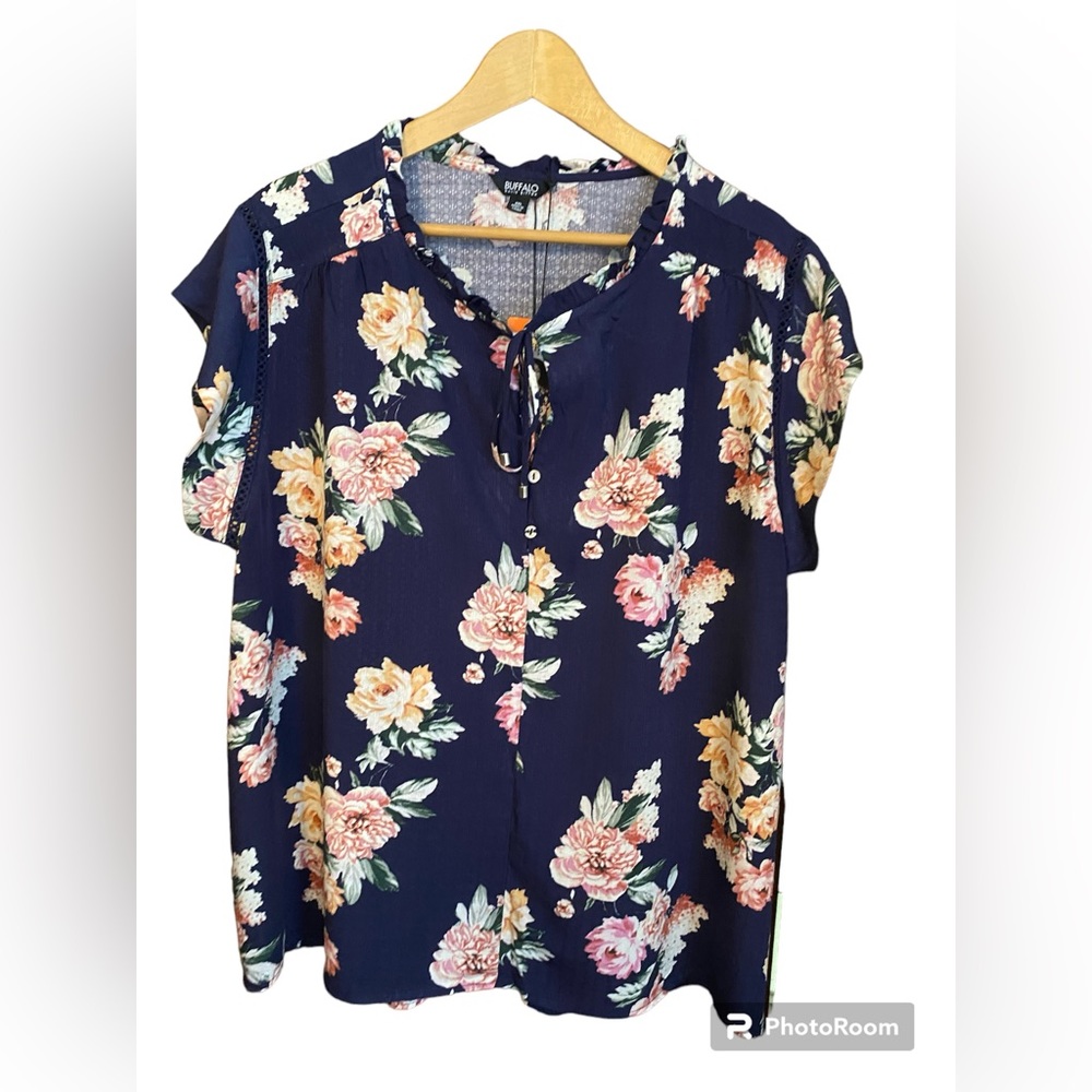Buffalo David Bitton Ladies Flutter Sleeve Top XXL